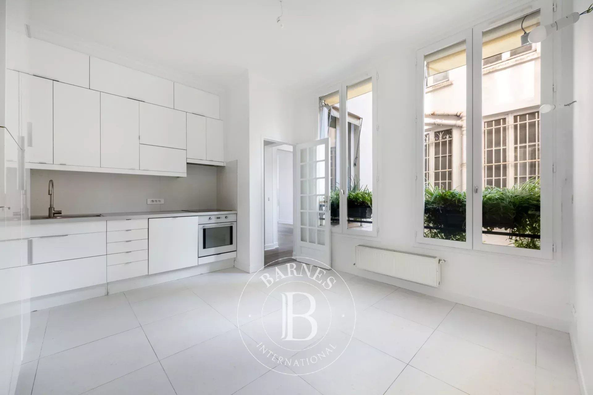 Daire Paris 4ème - picture 9