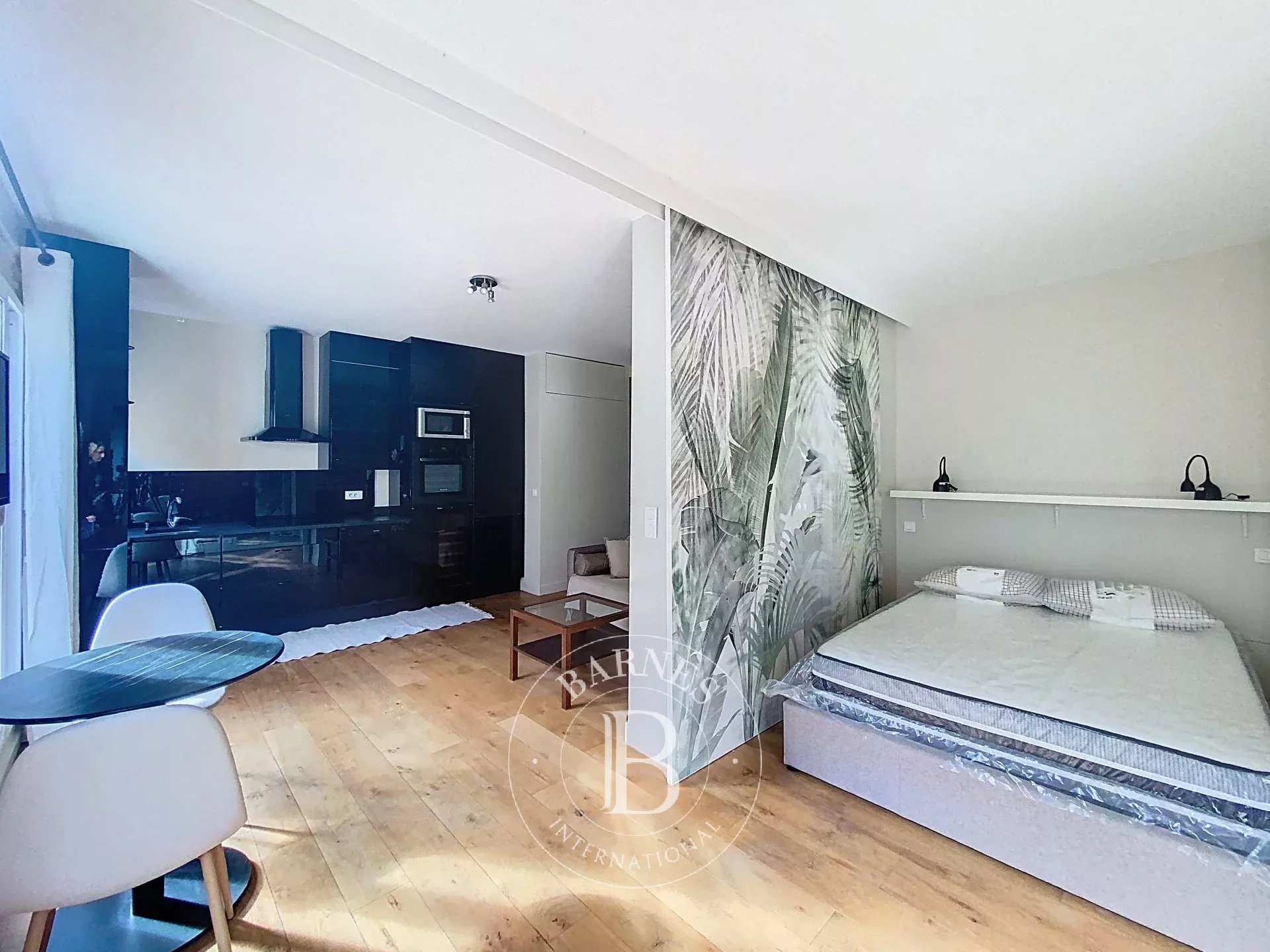 Apartment Neuilly-sur-Seine - picture 3