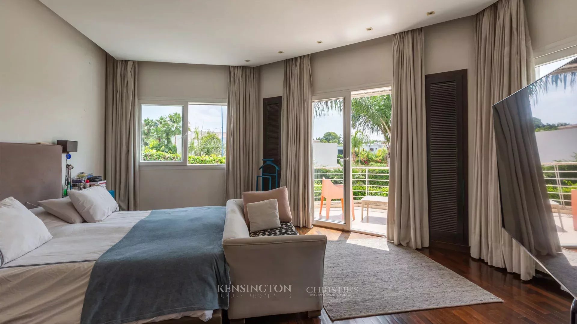 4 Bedroom Villa/Townhouse's Image 5