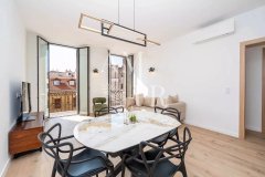 Cannes Banane – 4-room flat, 90 m² – Top floor with south-facing balcony — photo 2 of 7