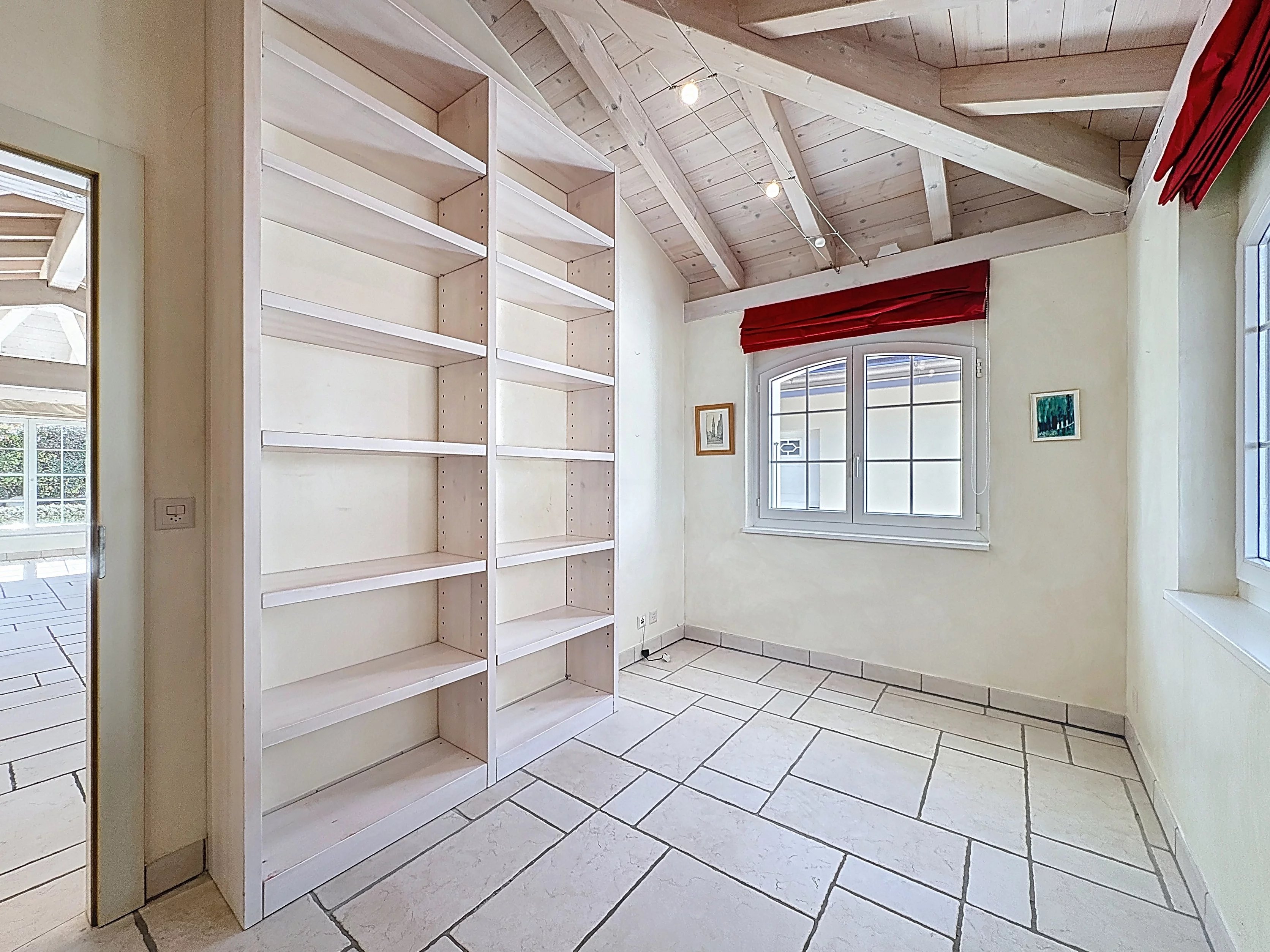 Spacieuse villa 5.5 pièces avec piscine et jardin