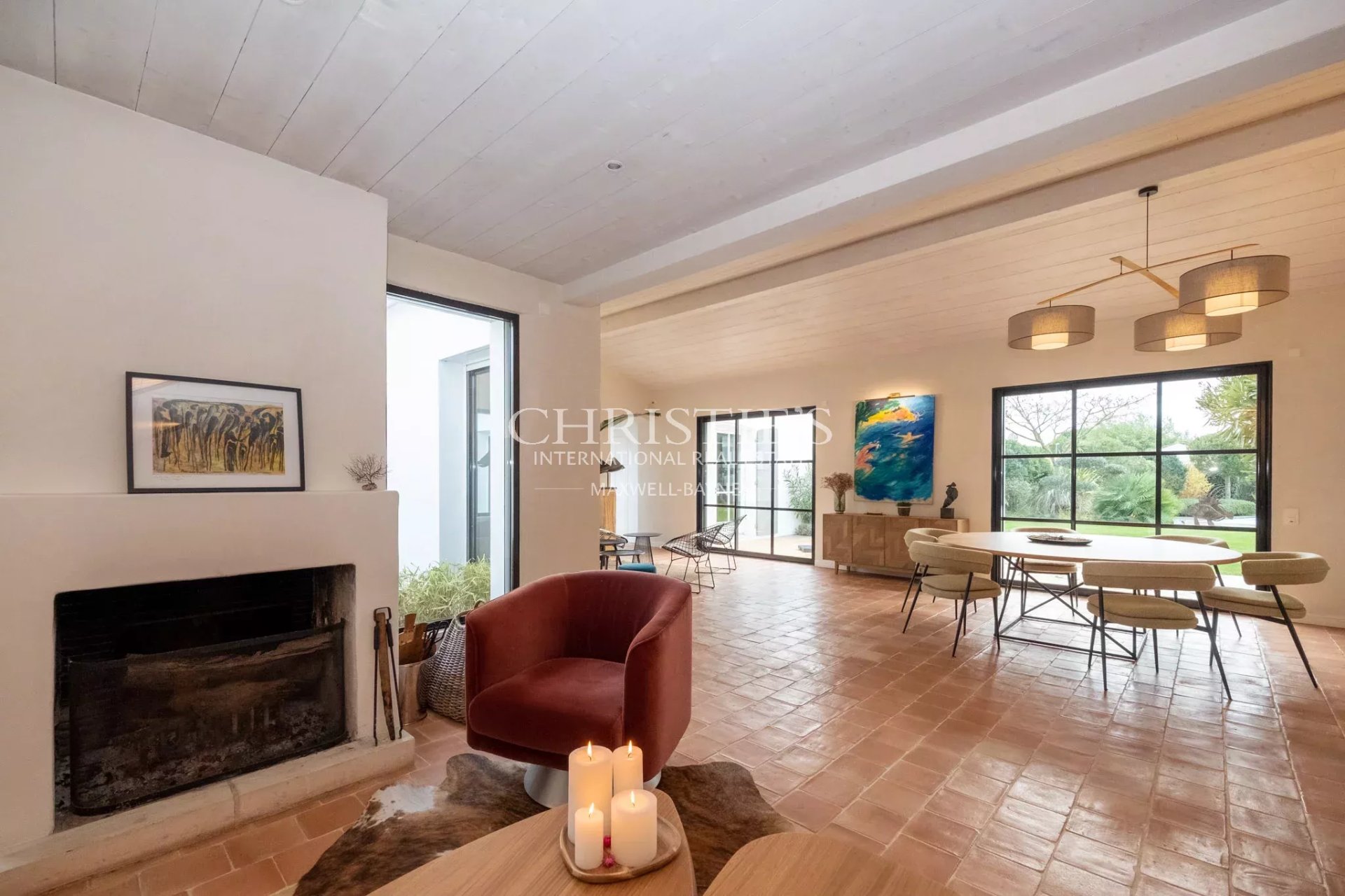 4 Bedroom Villa/Townhouse's Image 4