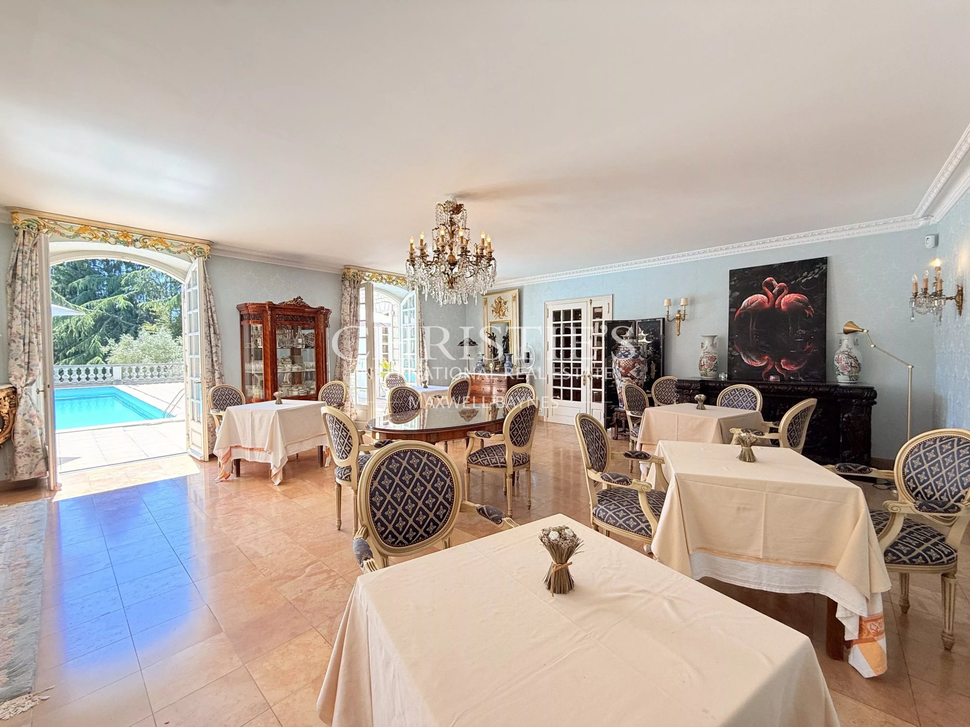 11 Bedroom Villa/Townhouse's Image 8