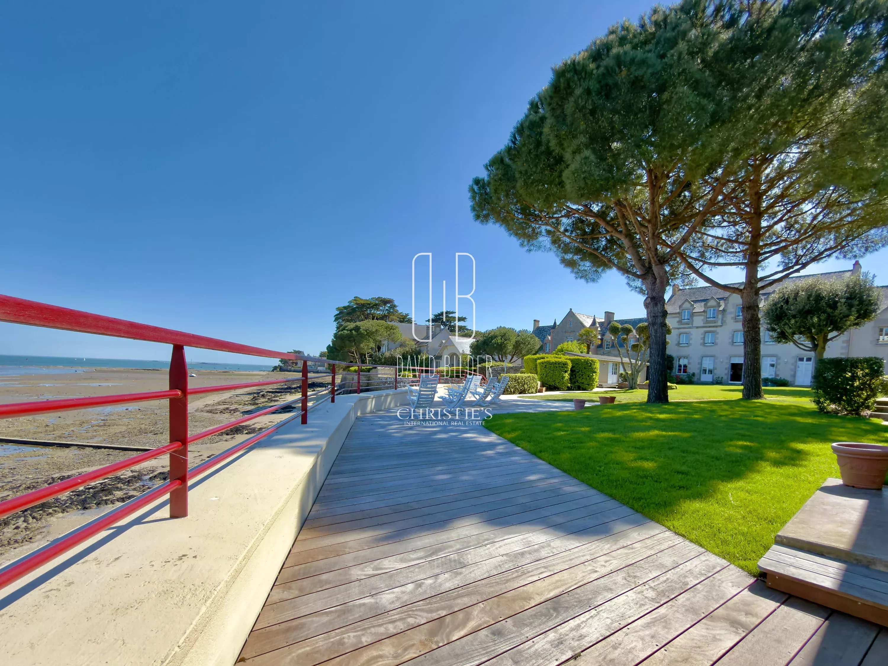 LE POULIGUEN - FACE MER - PENCHATEAU