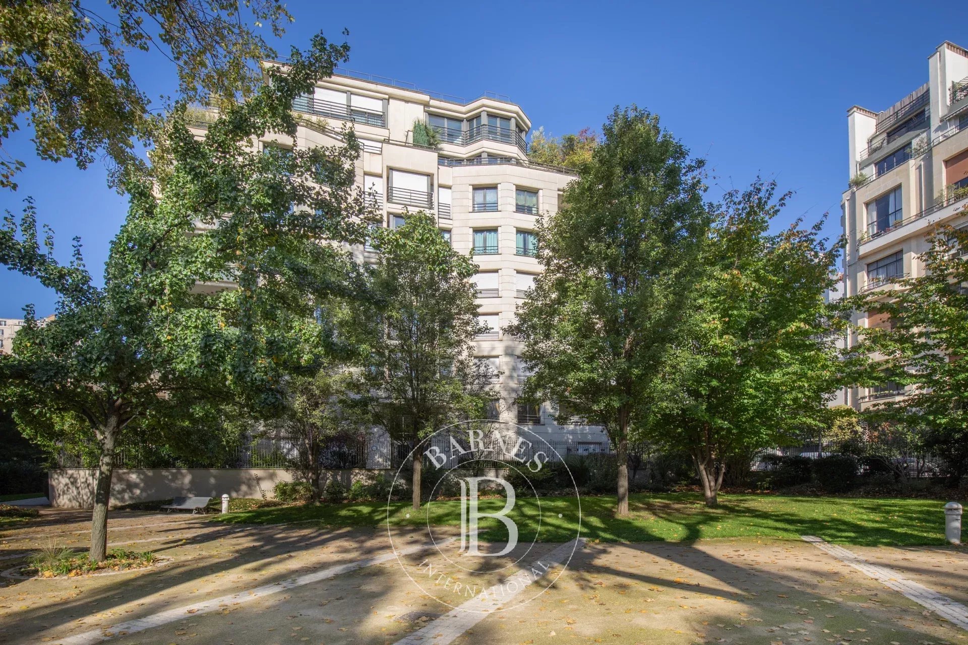 Daire Paris 16ème - picture 21