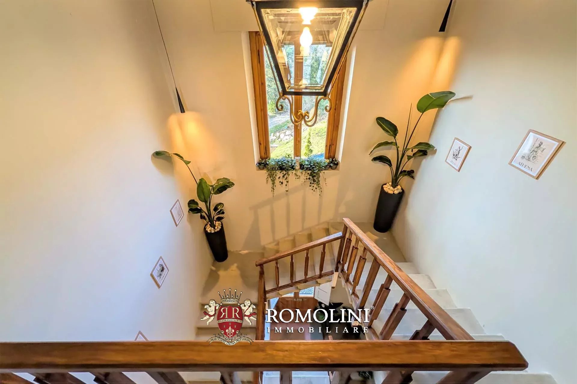 6 Bedroom Villa/Townhouse's Image 21