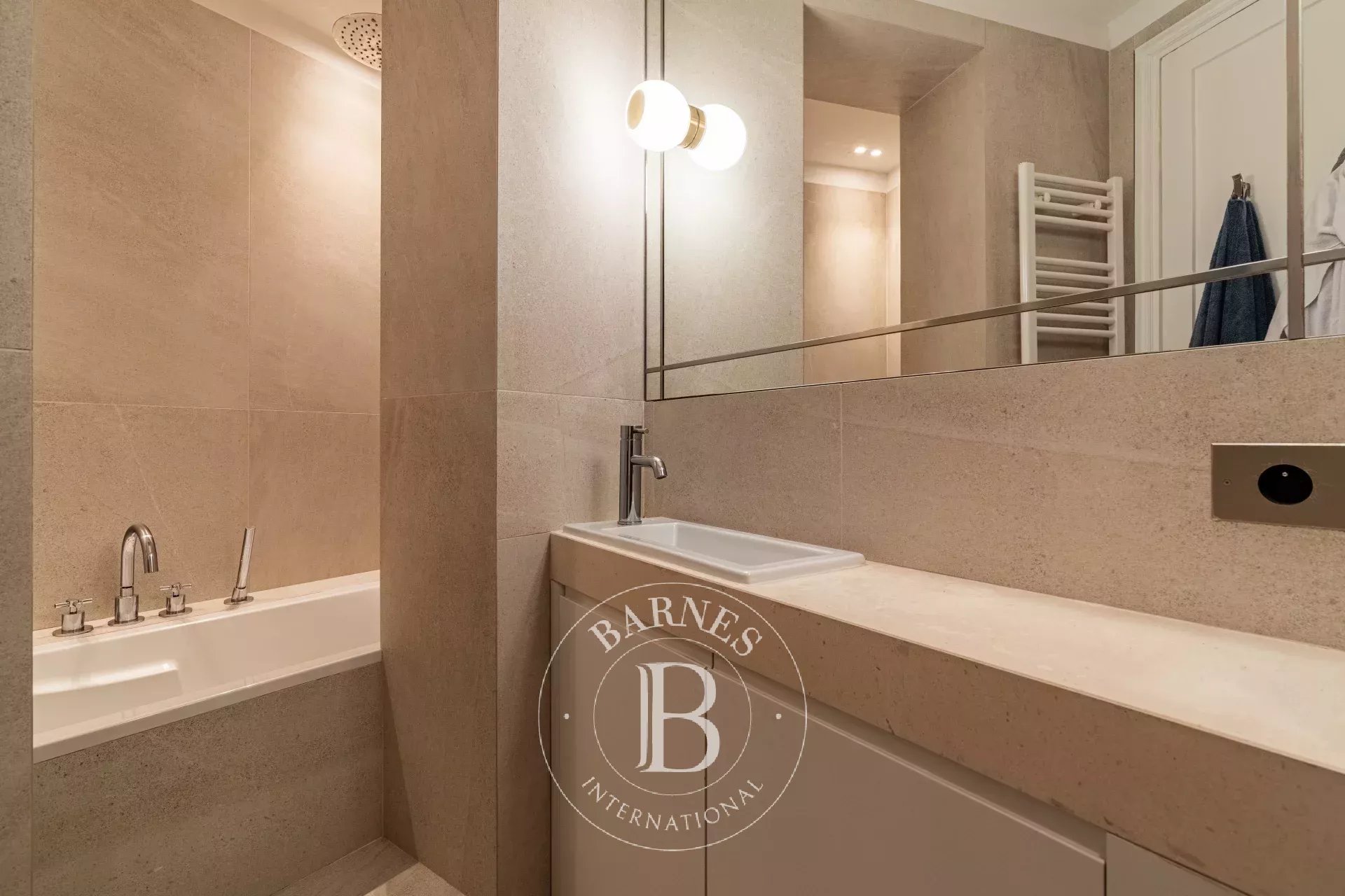 Daire Paris 16ème - picture 18