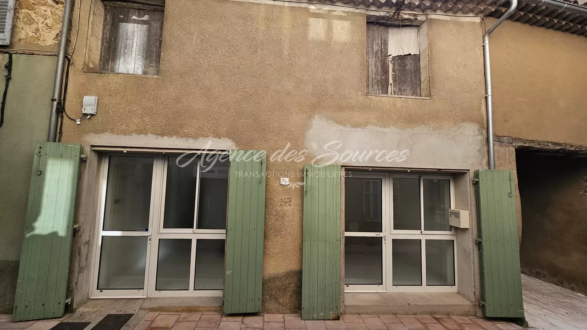 Location Local commercial Varages