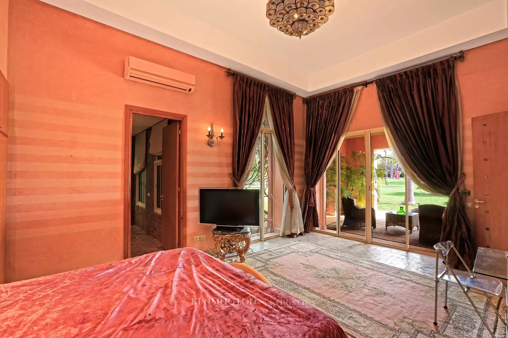 4 Bedroom Villa/Townhouse's Image 19