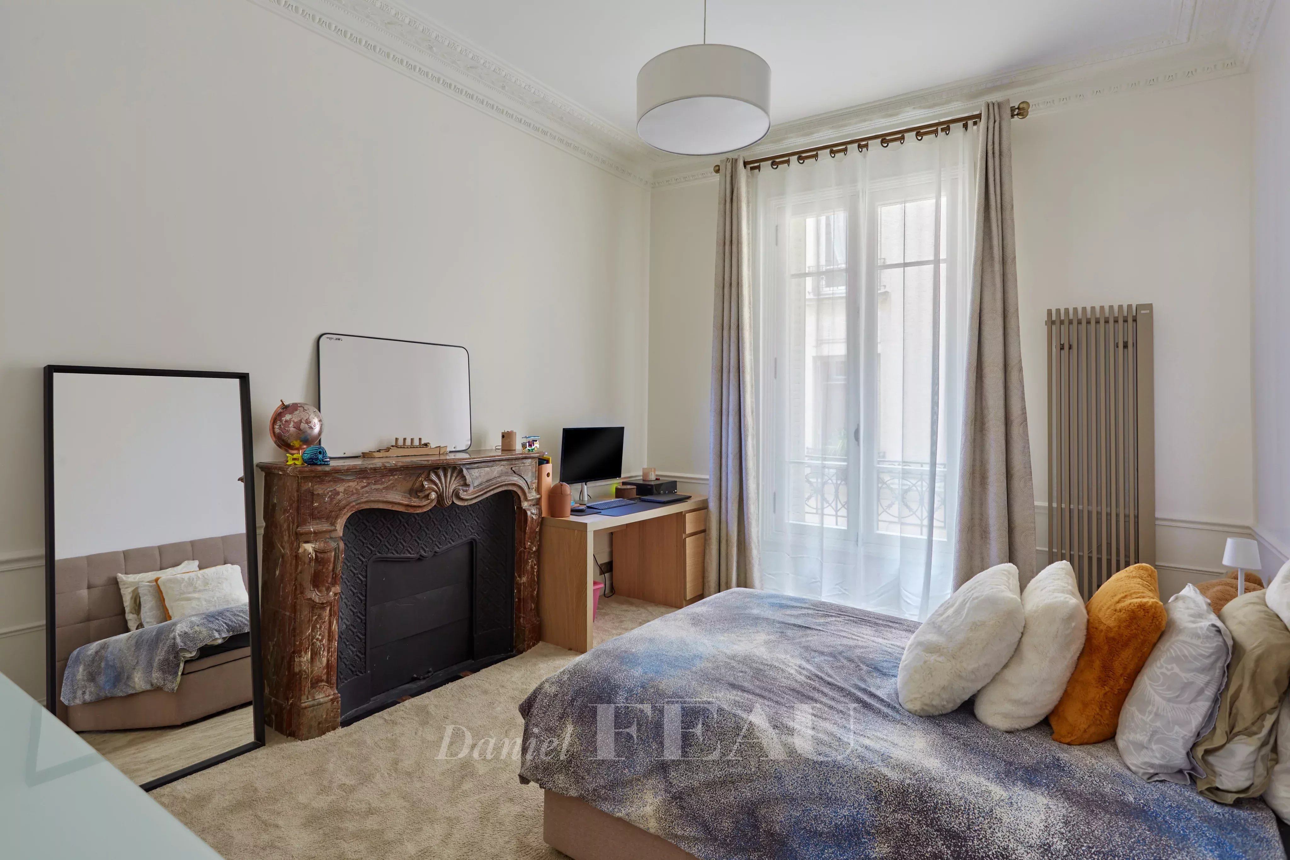 Sale Apartment Paris 16th