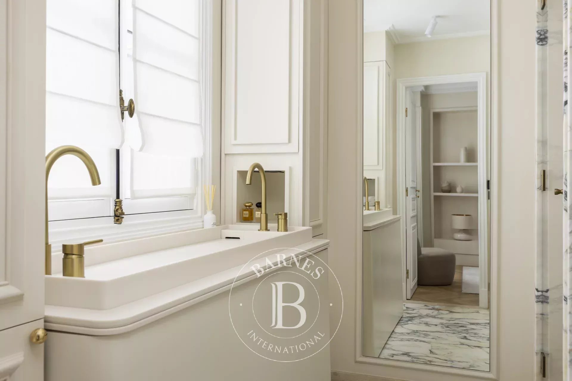 Daire Paris 7ème - picture 15