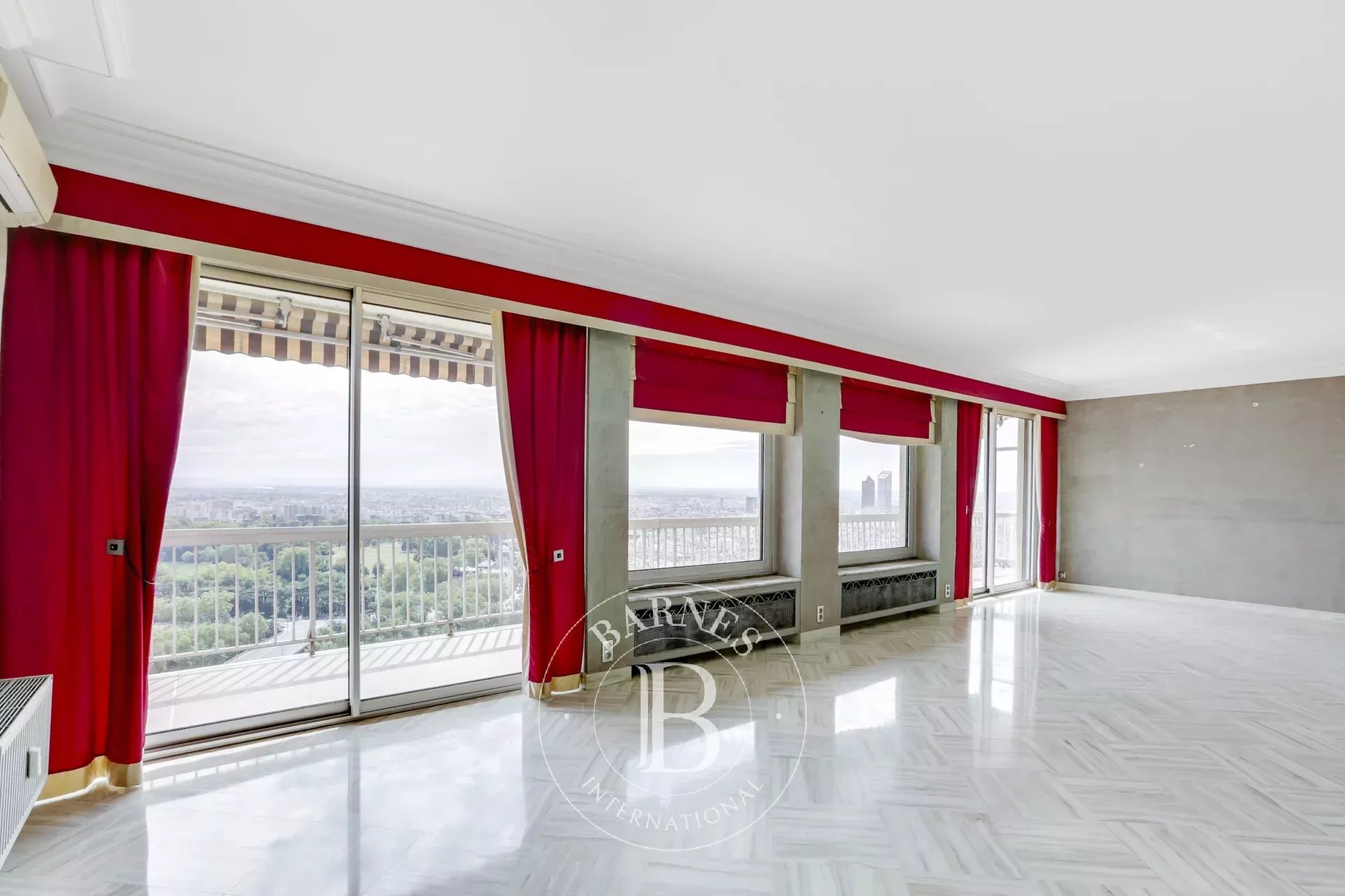 Daire Lyon 4ème - picture 4