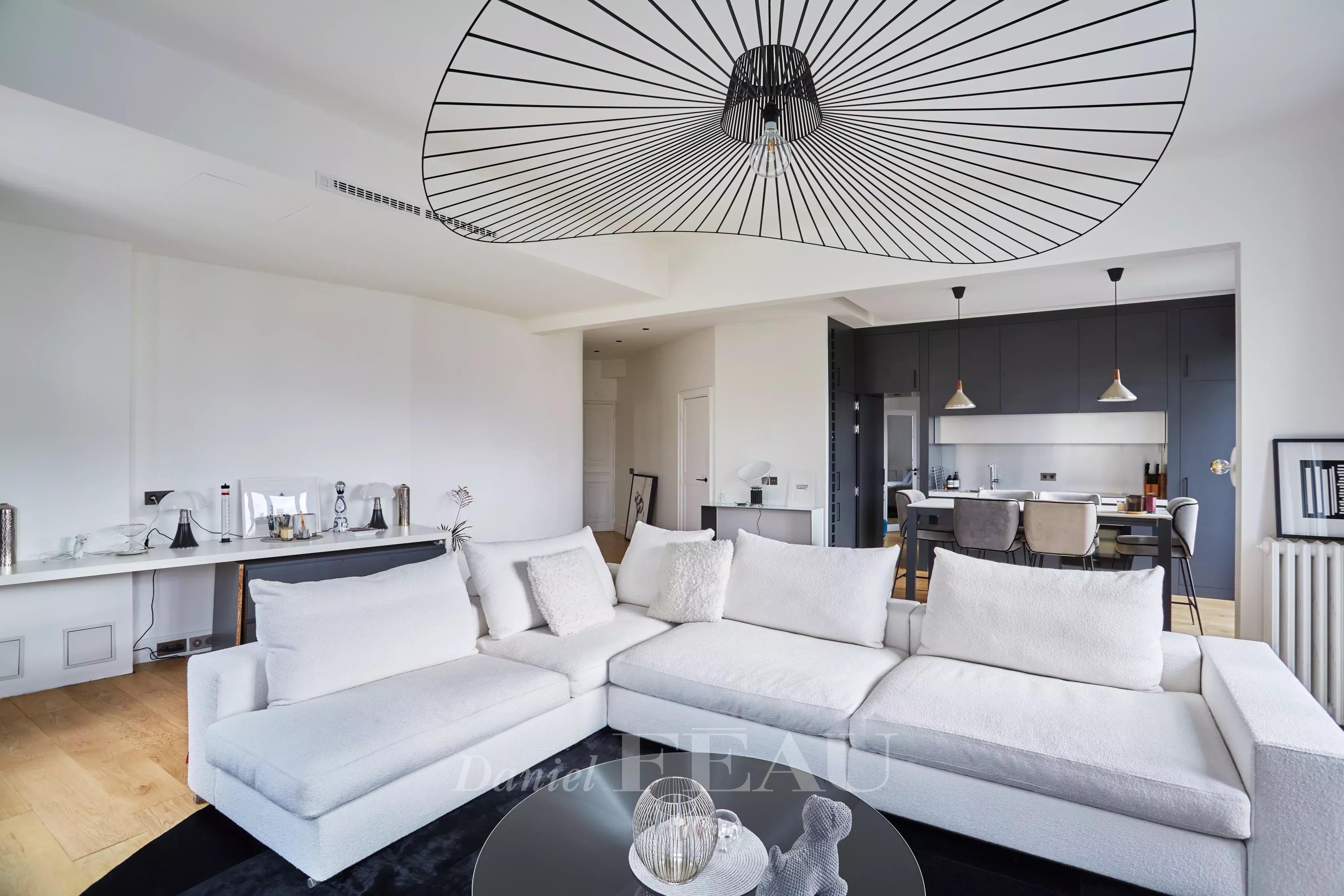Sale Apartment Paris 9th