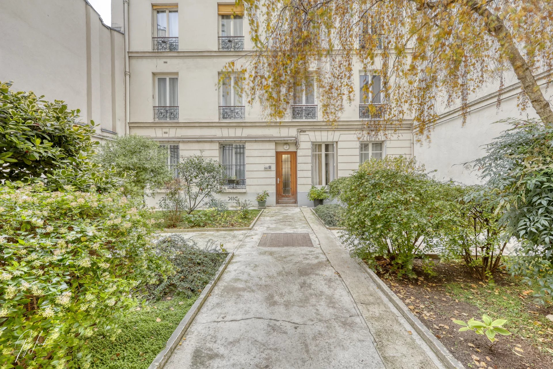 2 pièces dernier étage - Paris XVème - Suffren - Tour Eiffel