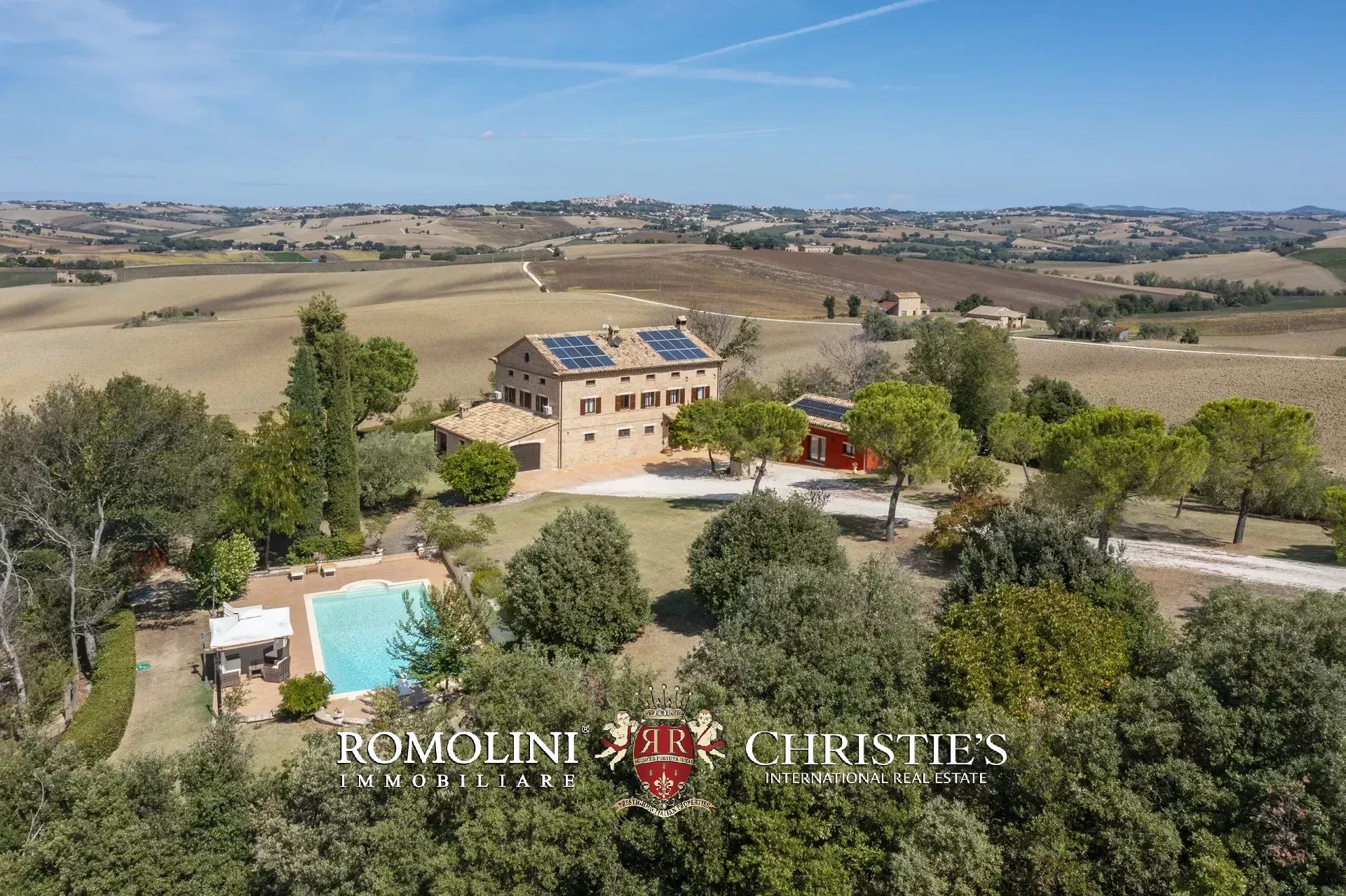 4 Bedroom Villa/Townhouse's Image 24