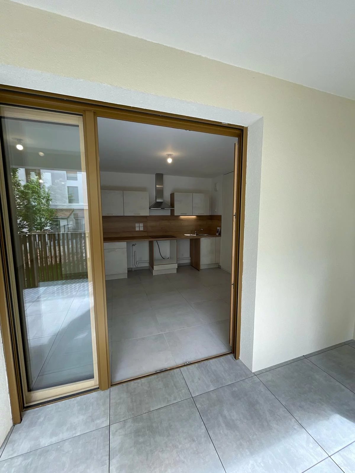 85859594 Location Lyon 9ème