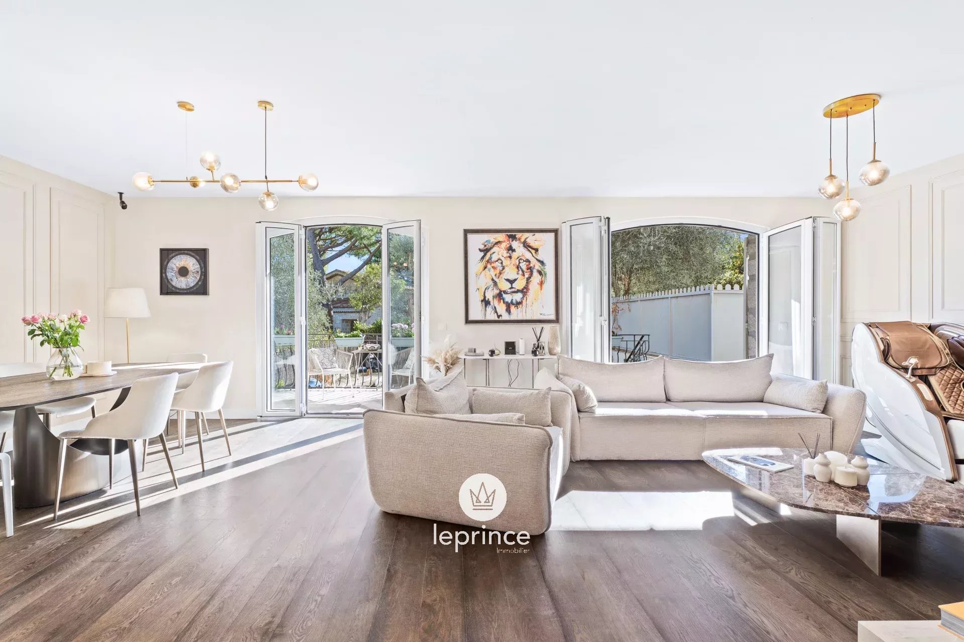 Agence immobilière de 