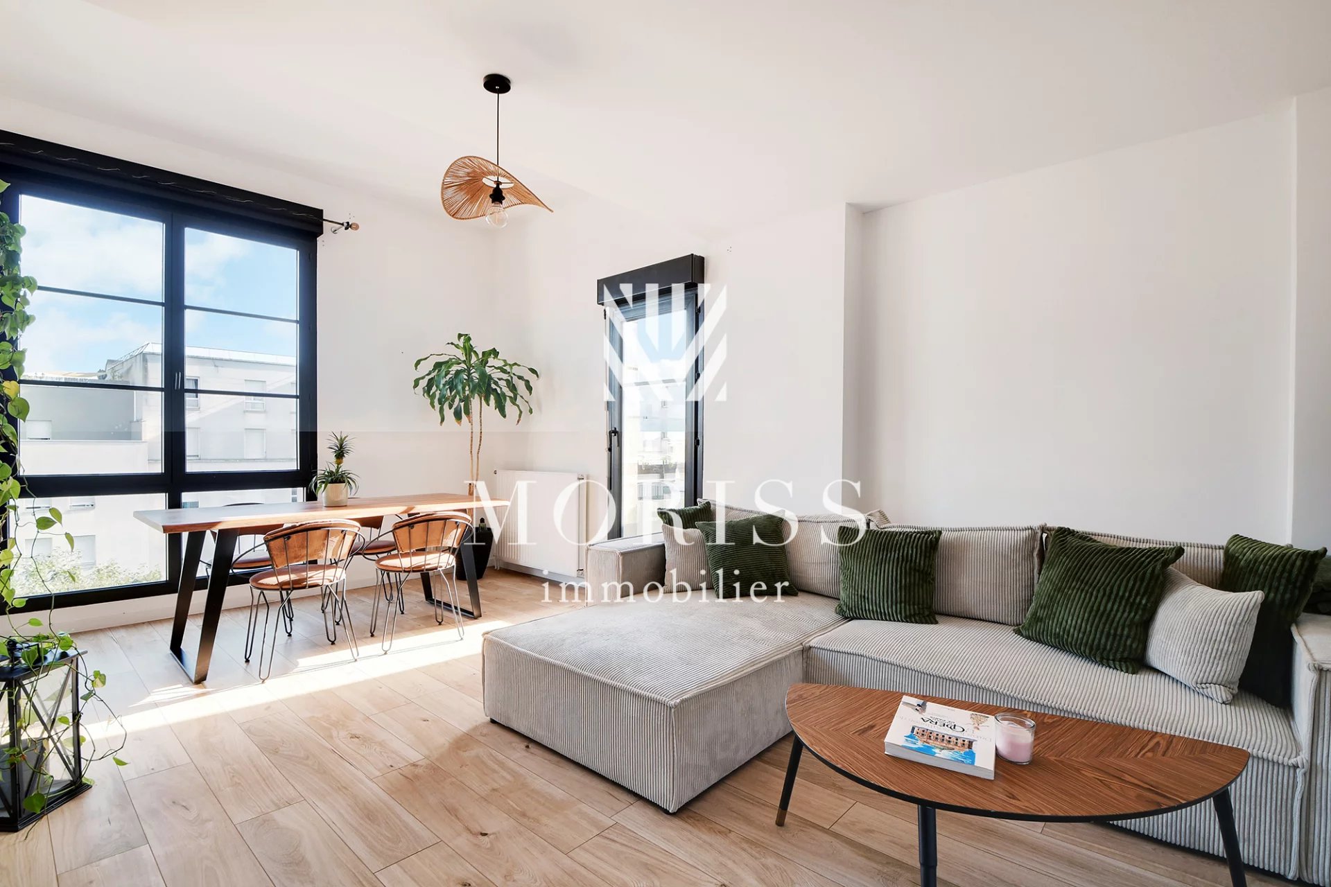 APPARTEMENT AVEC EXTÉRIEUR / DERNIER ÉTAGE / 4 PIÈCES / TRAVERSA - Image 1