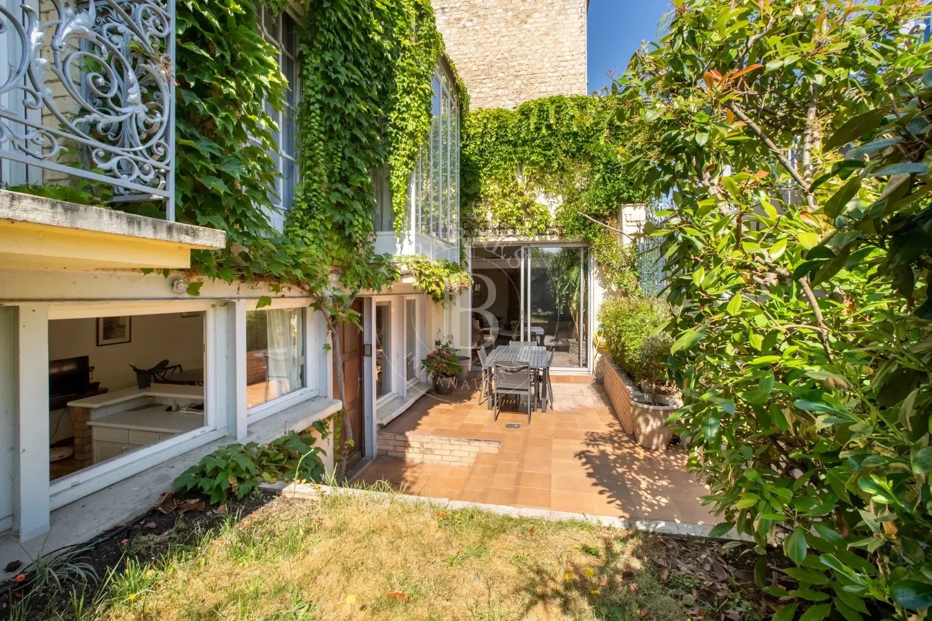 Ev Vanves - picture 14