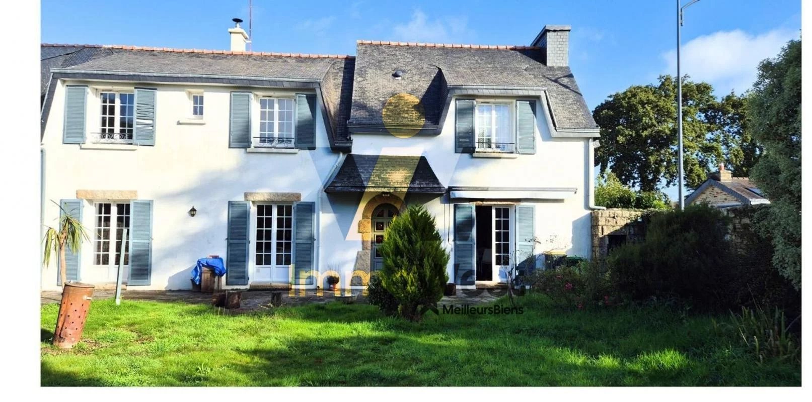 Ensemble de deux maisons à Caudan, à 20 min des plages