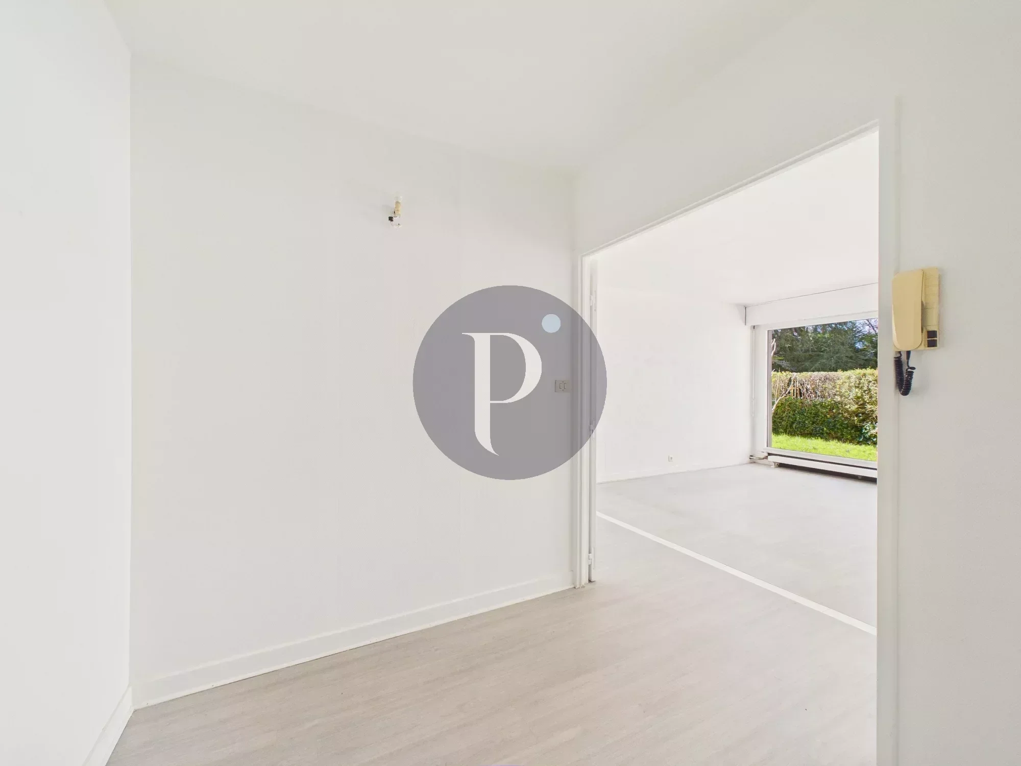 vente-appartement-2-pieces-verrieres-le-buisson-86812520