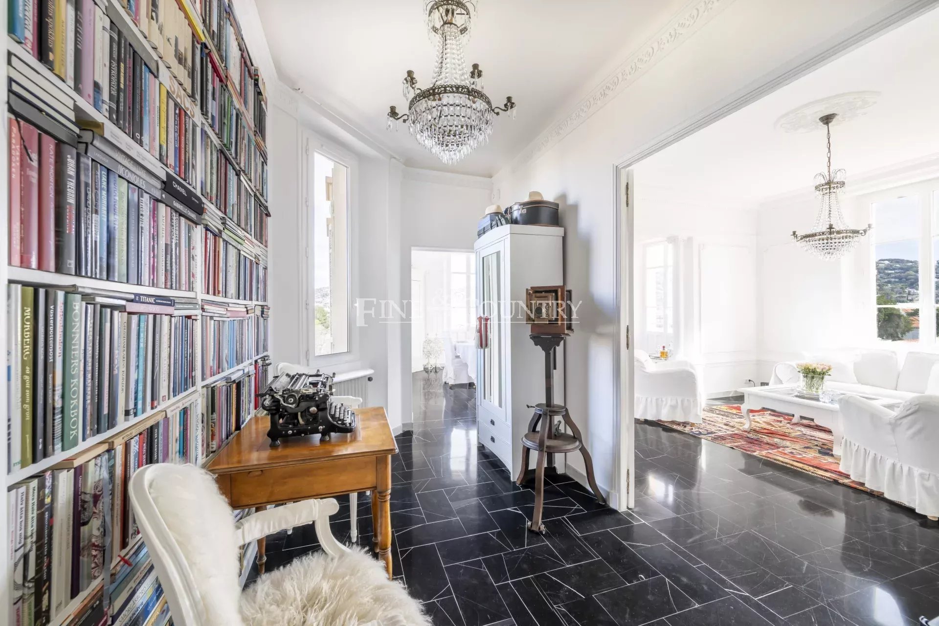 Photo of Bourgeois Apartment For Sale in Cannes