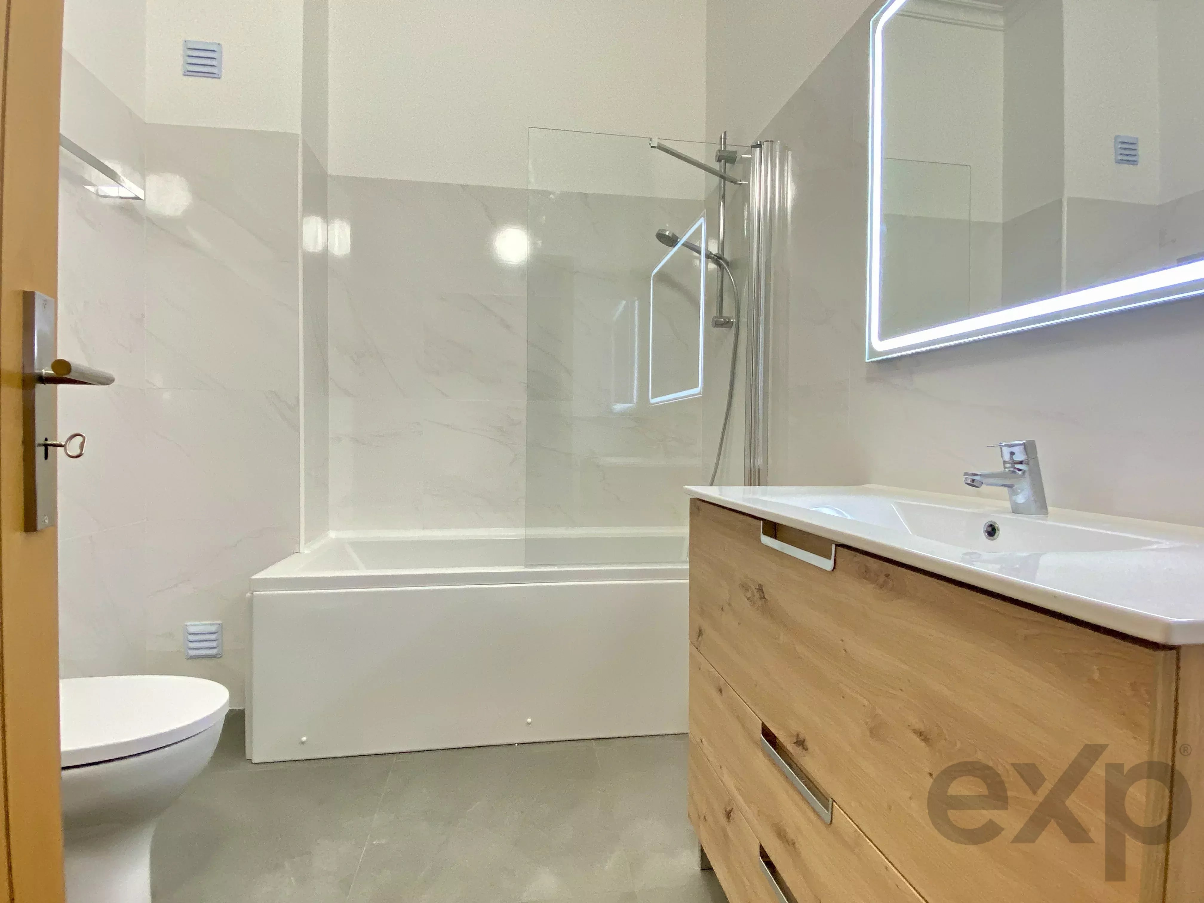 Renovated building - Quiet street in Bairro Alto, Lisbon 87014795 image 47