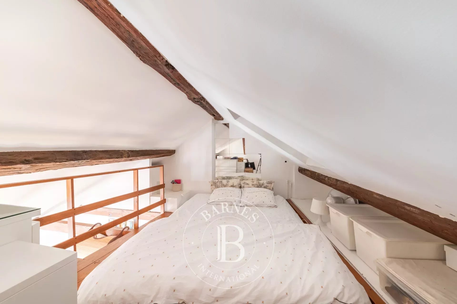 Daire Paris 3ème - picture 8