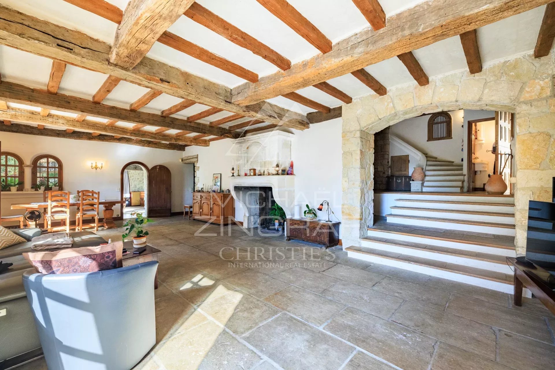 4 Bedroom Villa/Townhouse's Image 7