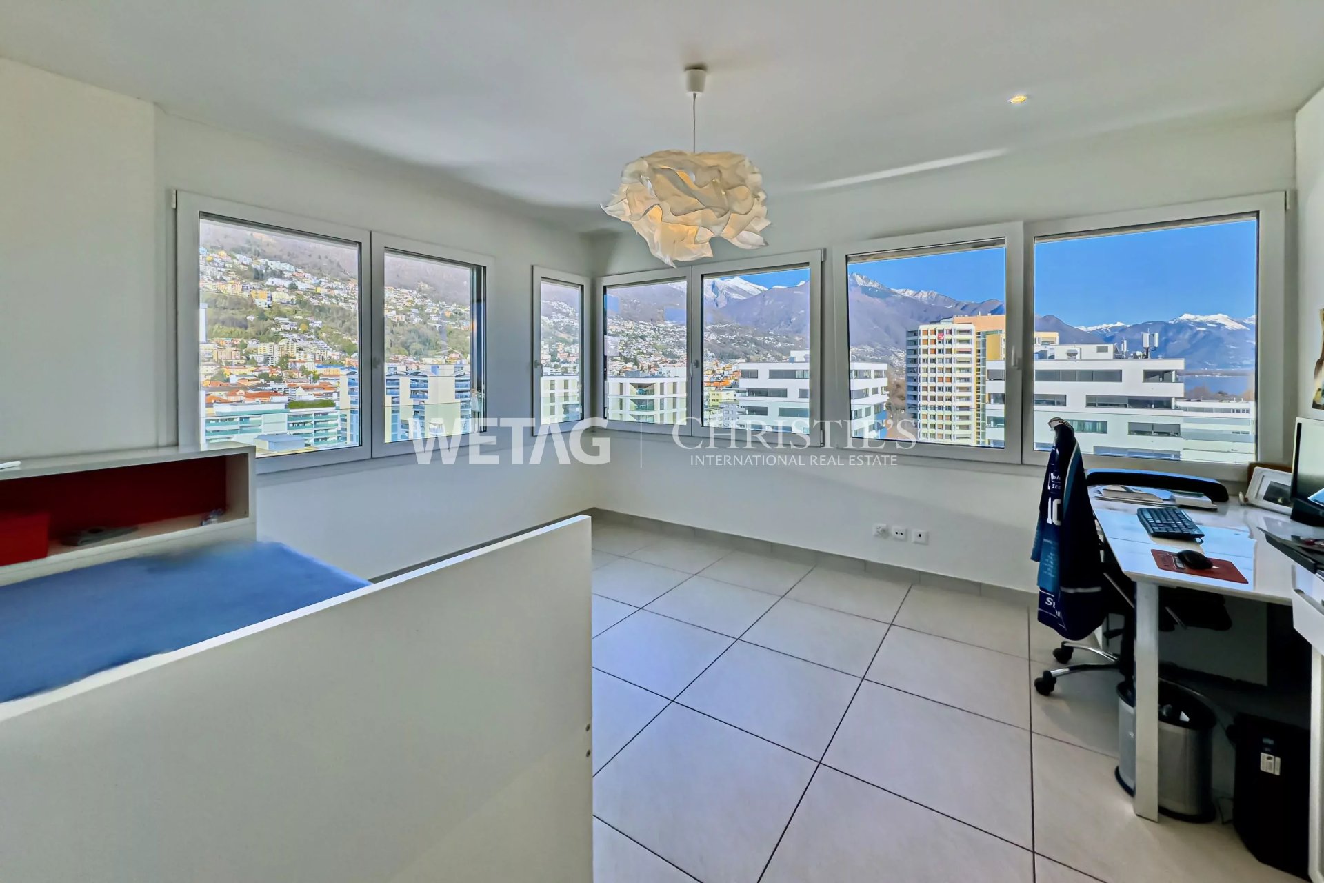 3 Bedroom Apartment/Flat's Image 5