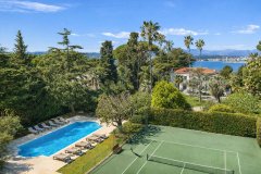 Luxury Villa Cap d'Antibes | Iconic Seafront Legacy Estate Antibes — photo 3 of 7