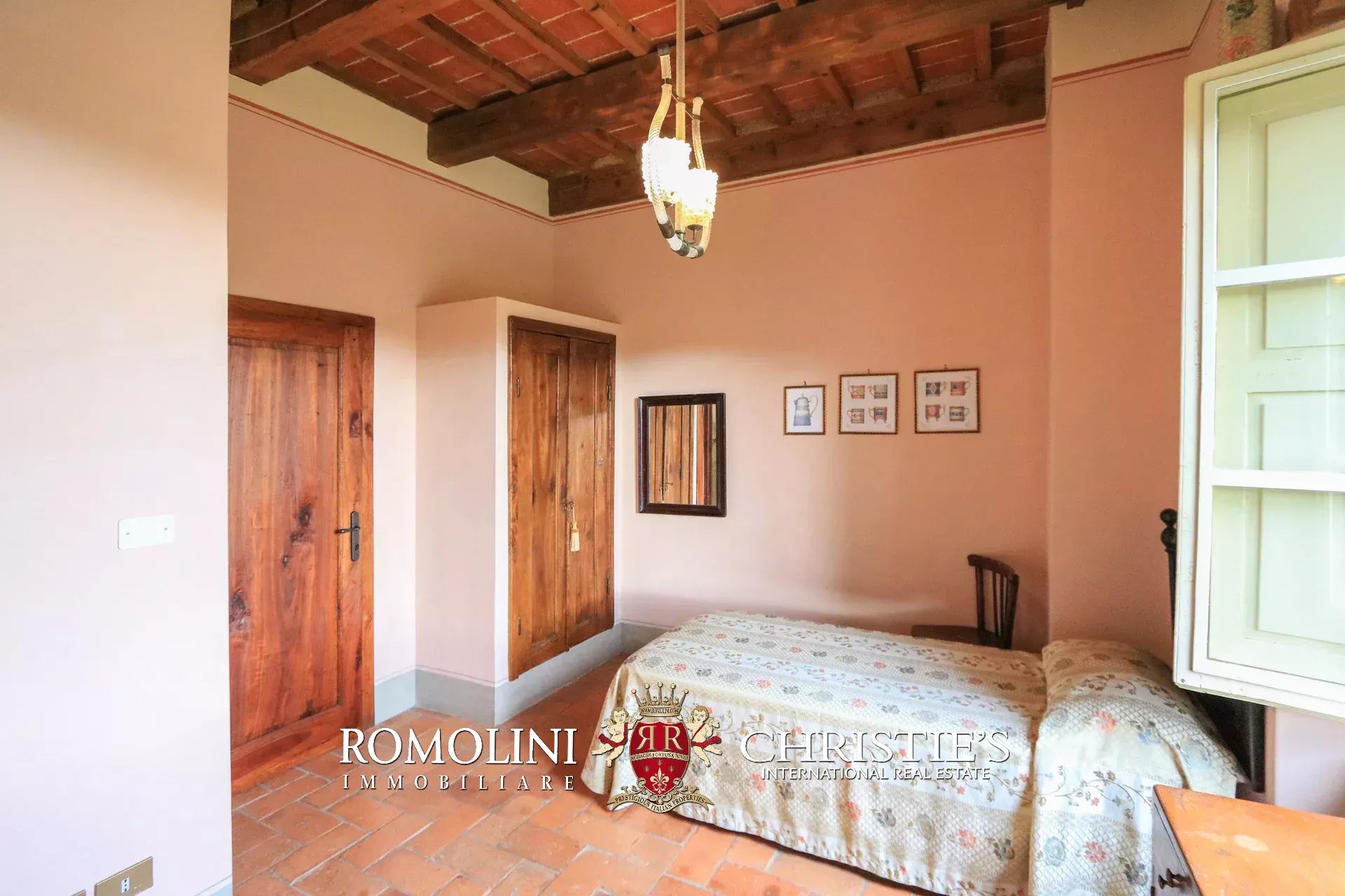 6 Bedroom Villa/Townhouse's Image 61