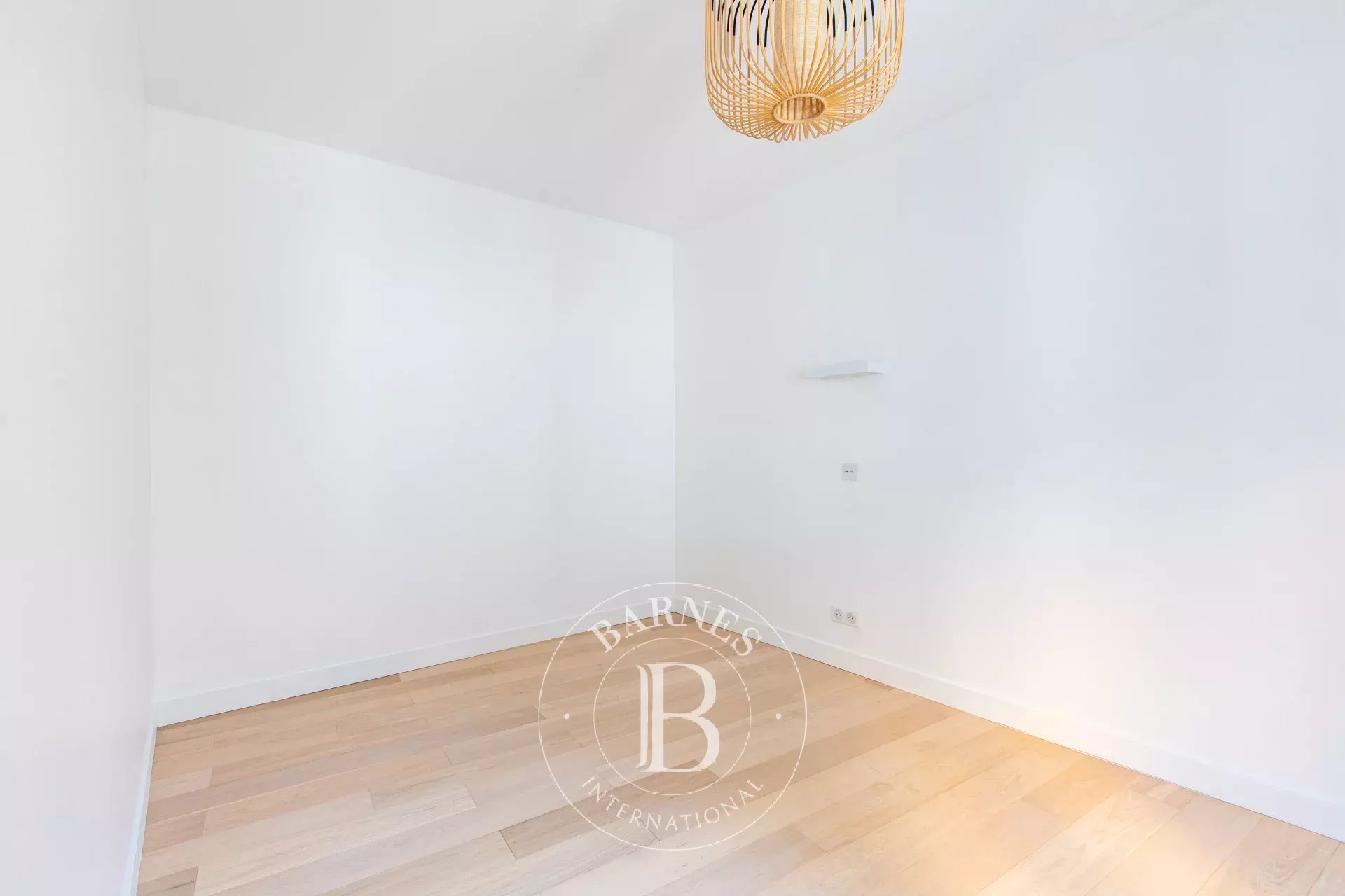 Daire Paris 8ème - picture 5