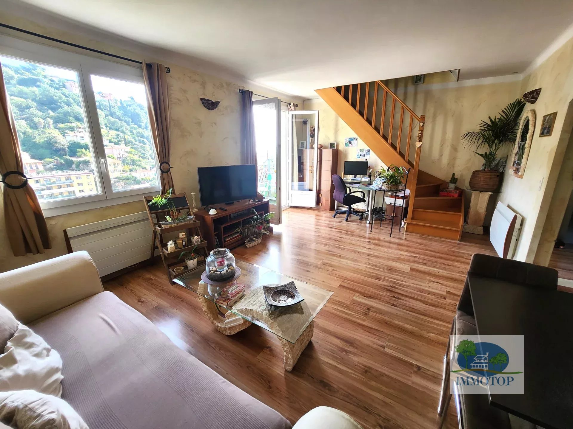 Agence immobilière de 