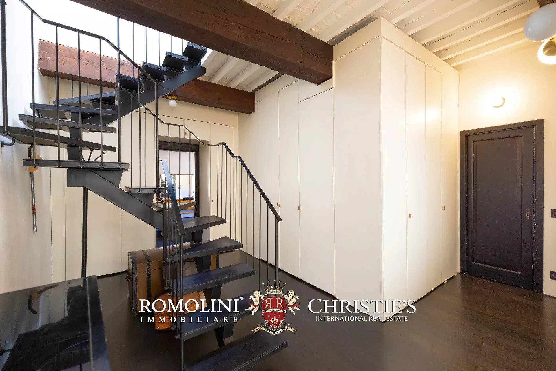 CASA CON GIARDINO IN VENDITA NEL CENTRO STORICO DI AREZZO