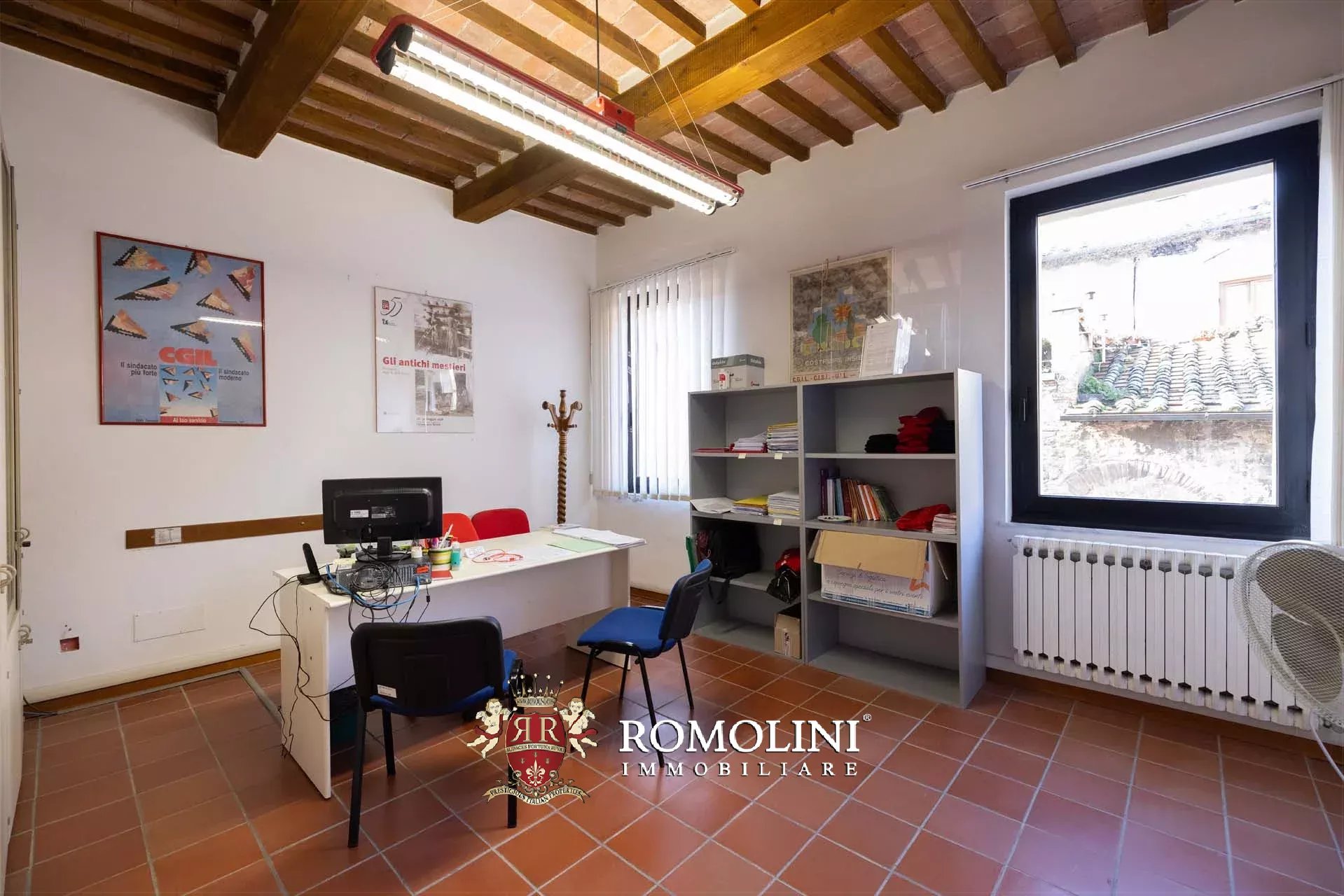 8 Bedroom Villa/Townhouse's Image 35