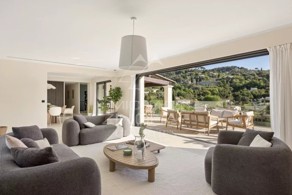 Fully Renovated Villa with Panoramic Views over Saint-Paul de Vence — photo 6