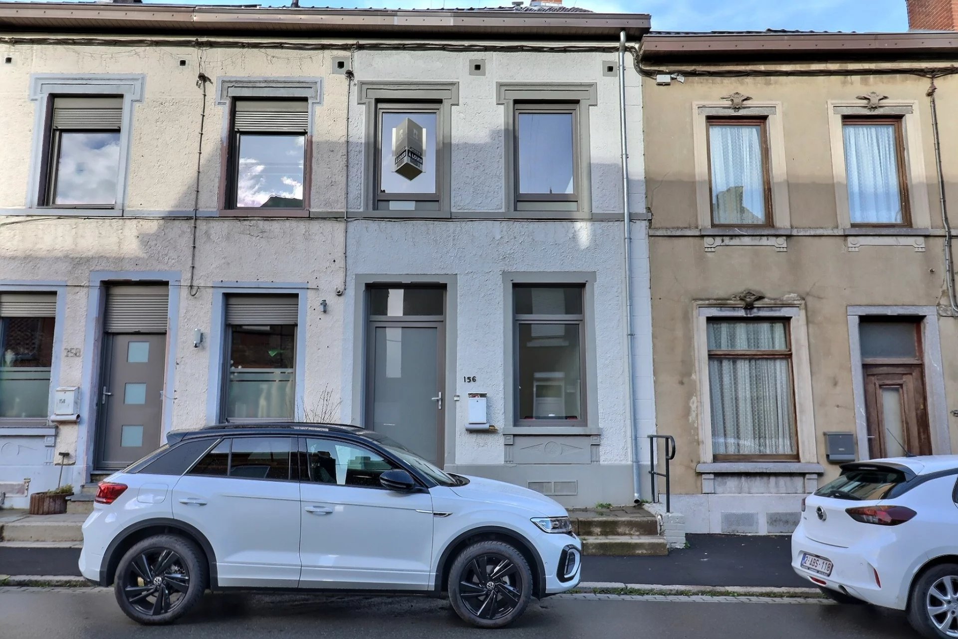 Maison rénovée à proximité des grands axes et commodités
