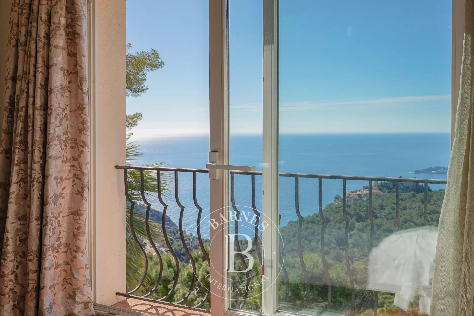 Ev Èze - picture 20