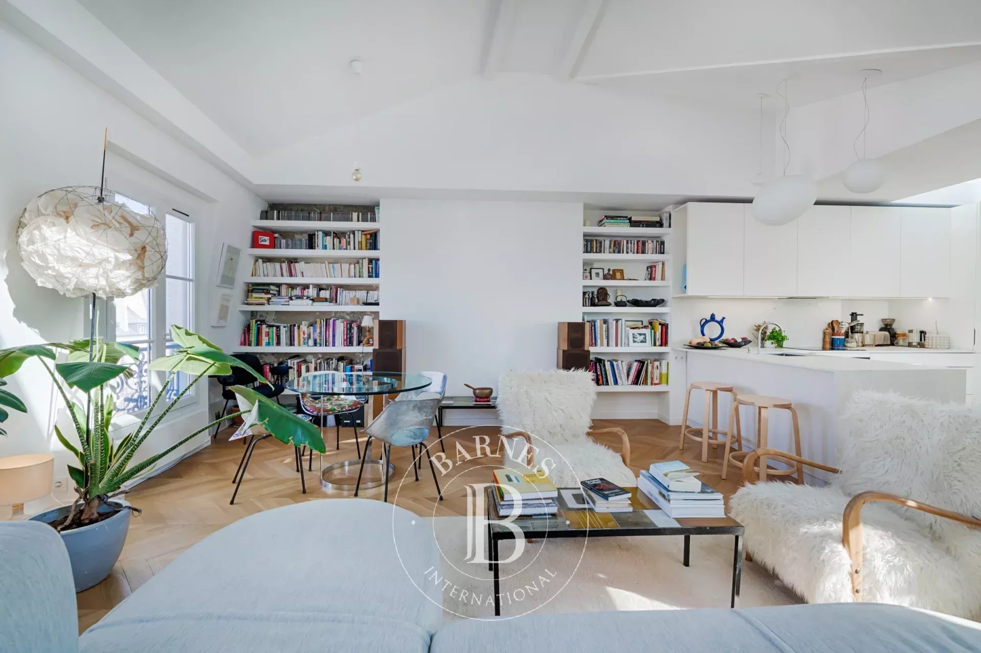 Daire Paris 3ème - picture 5