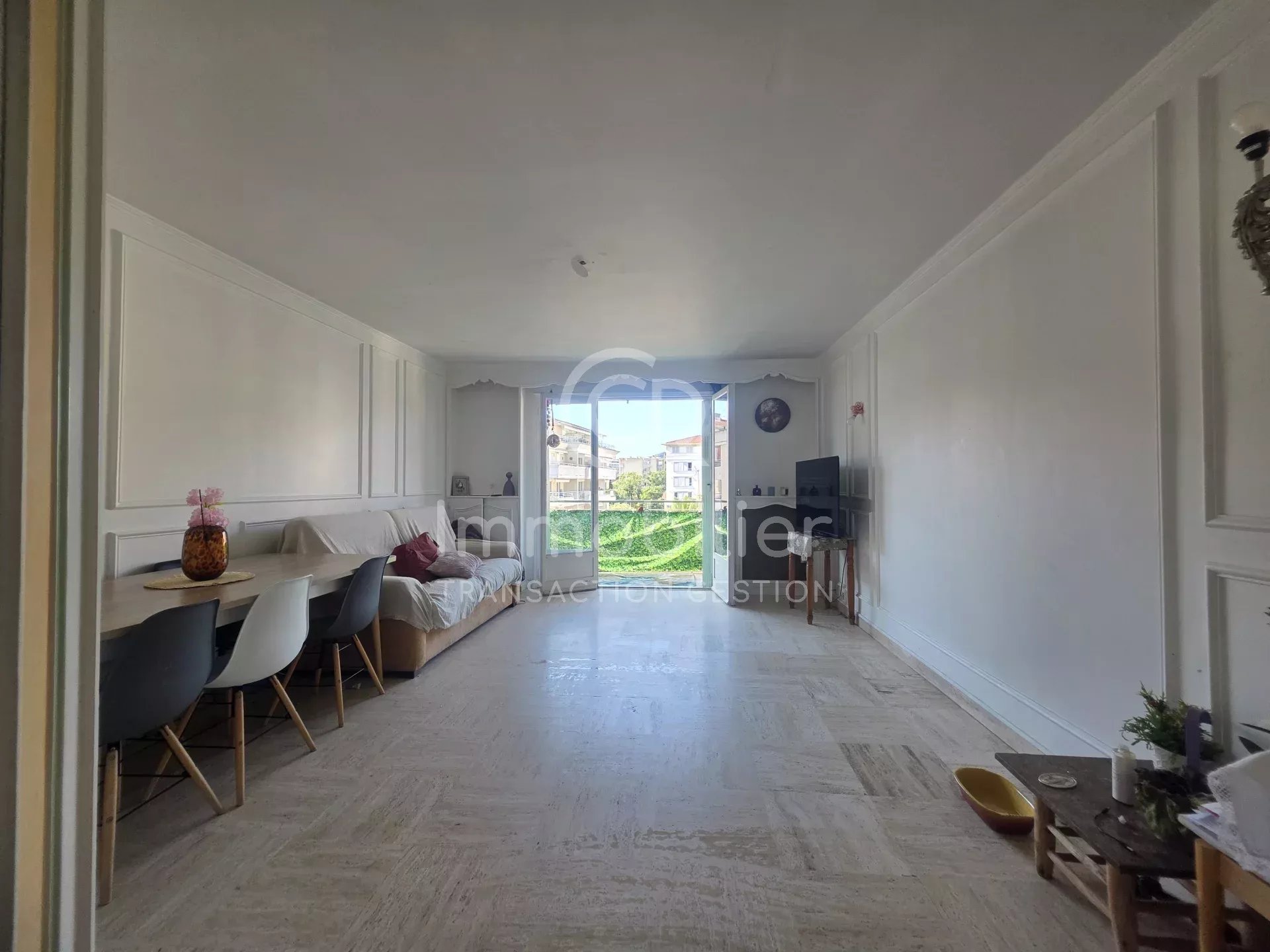 3P 66 M2 CENTRE MANDELIEU + CAVE | TOUT A PIED
