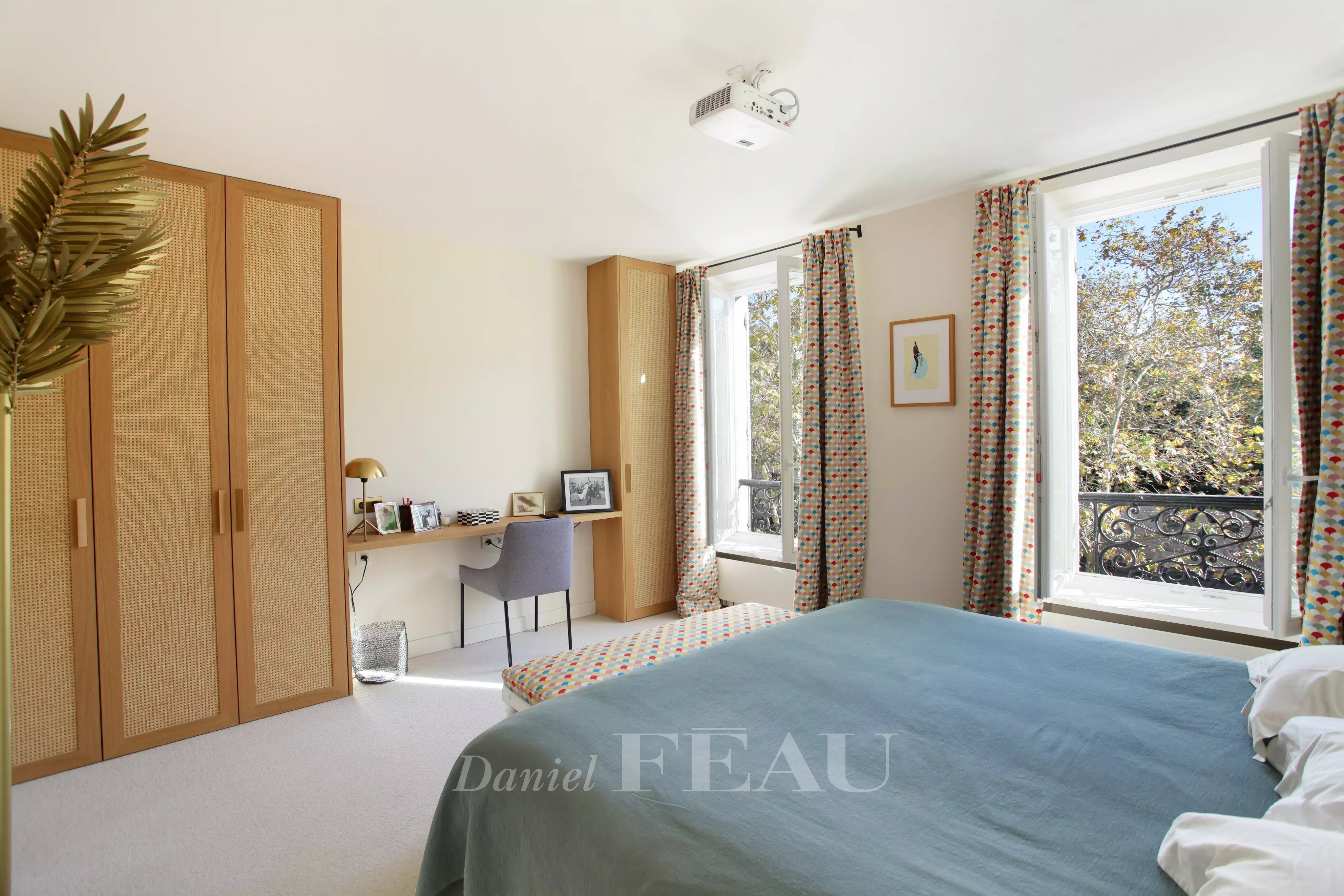 Sale Apartment Paris 7th