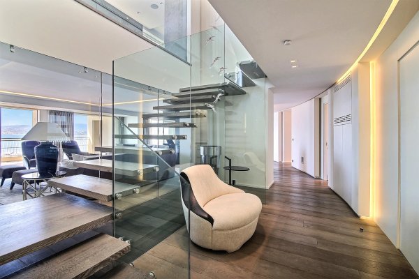Cannes Penthouse: Luxury Family Estate on The Croisette with Pool — photo 6