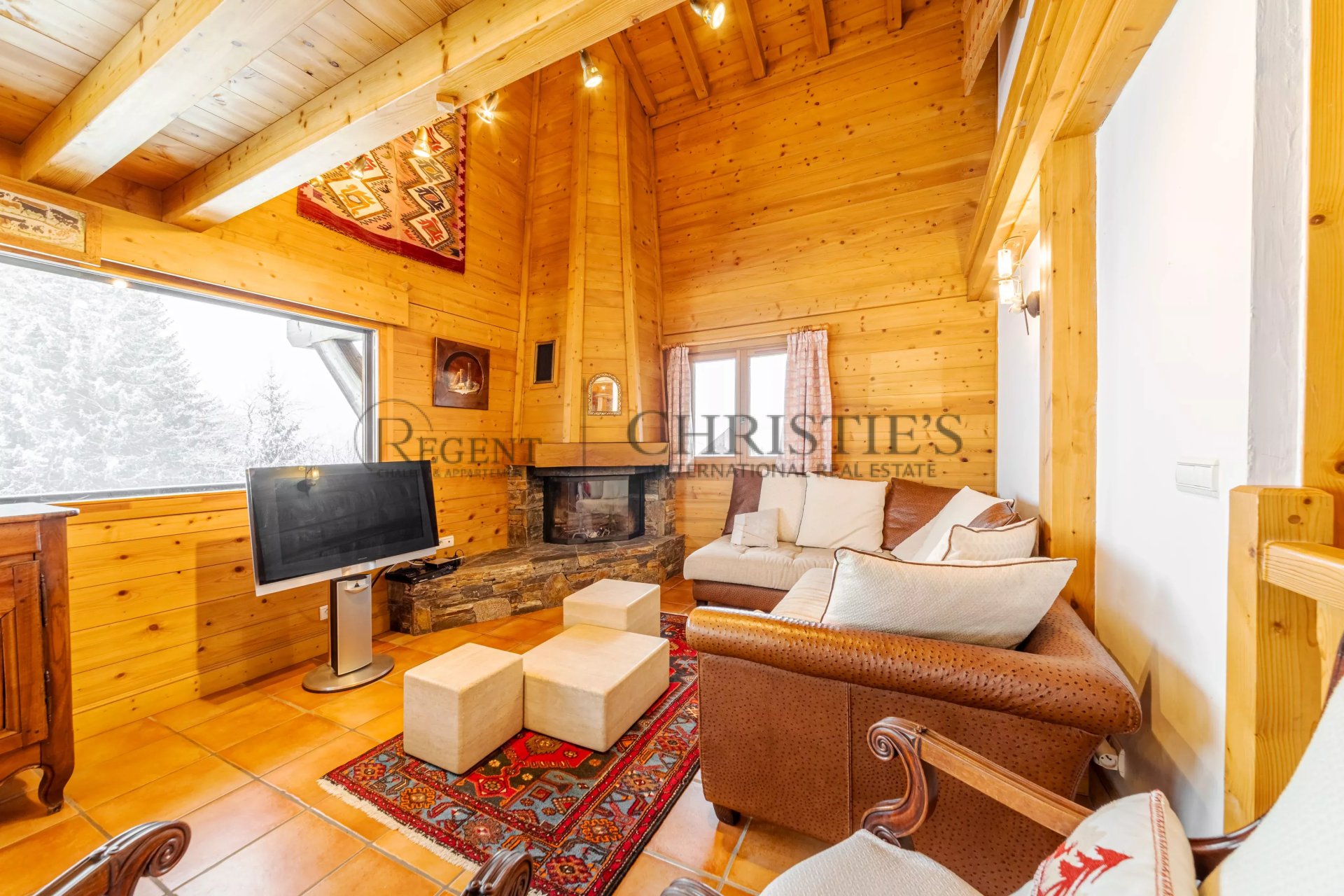 4 Bedroom Villa/Townhouse's Image 7