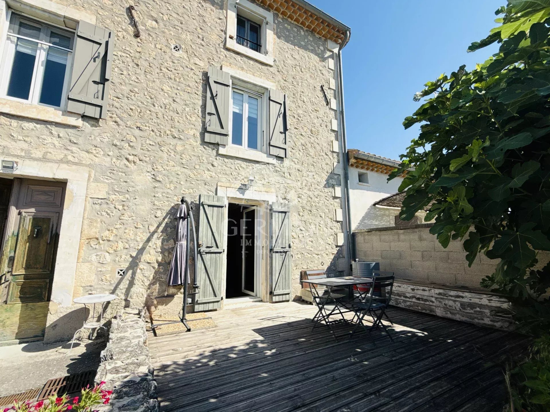 Agence immobilière de 