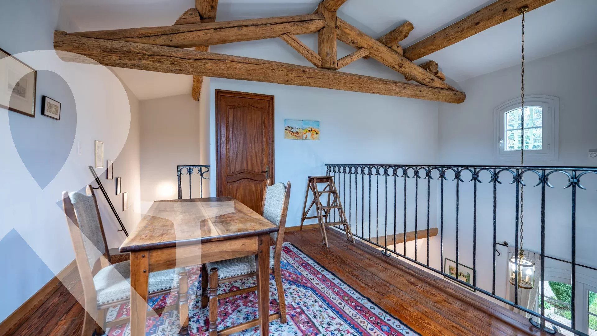 MAISON TYPIQUEMENT PROVENCALE