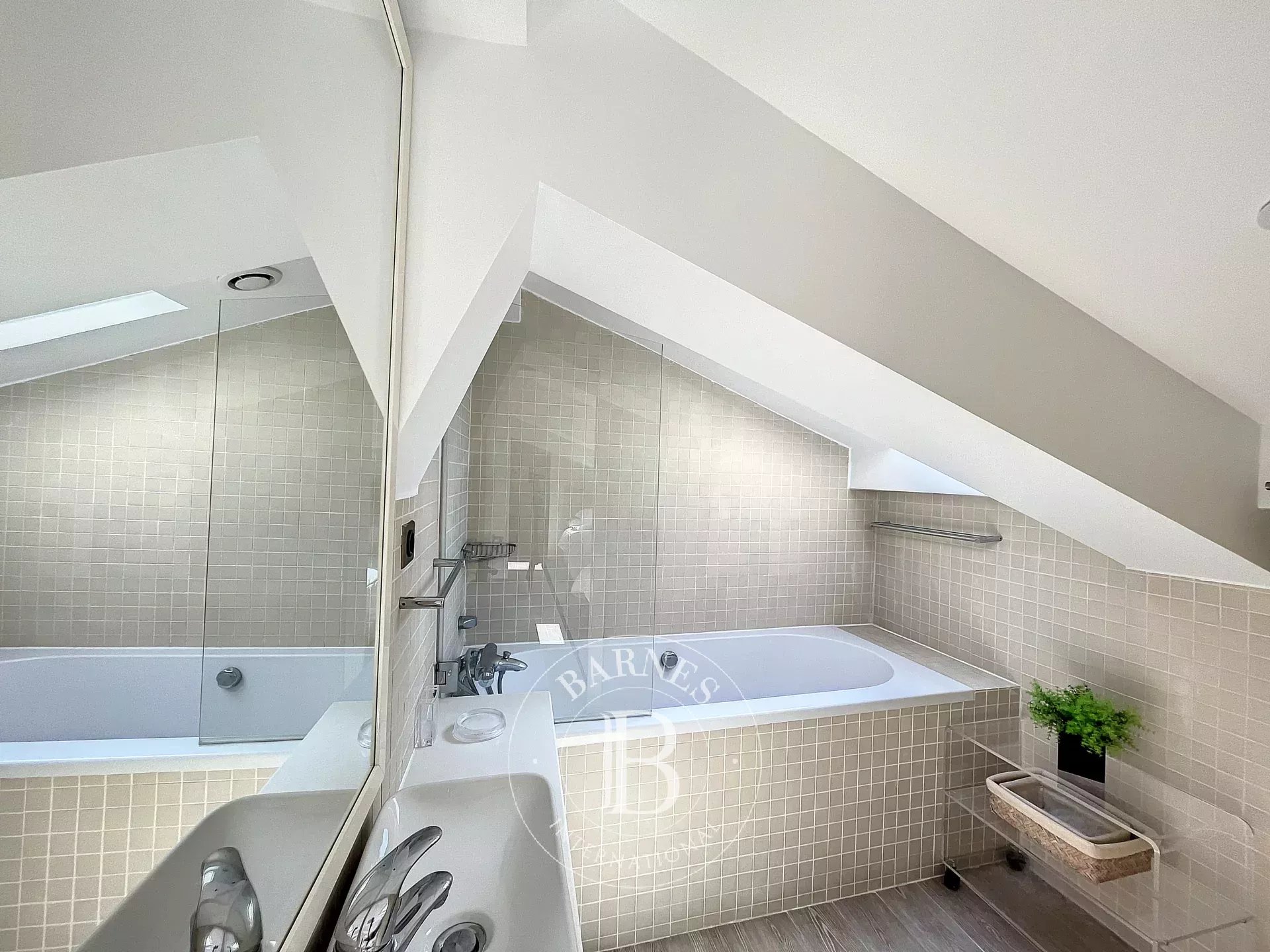 Daire Paris 8ème - picture 12