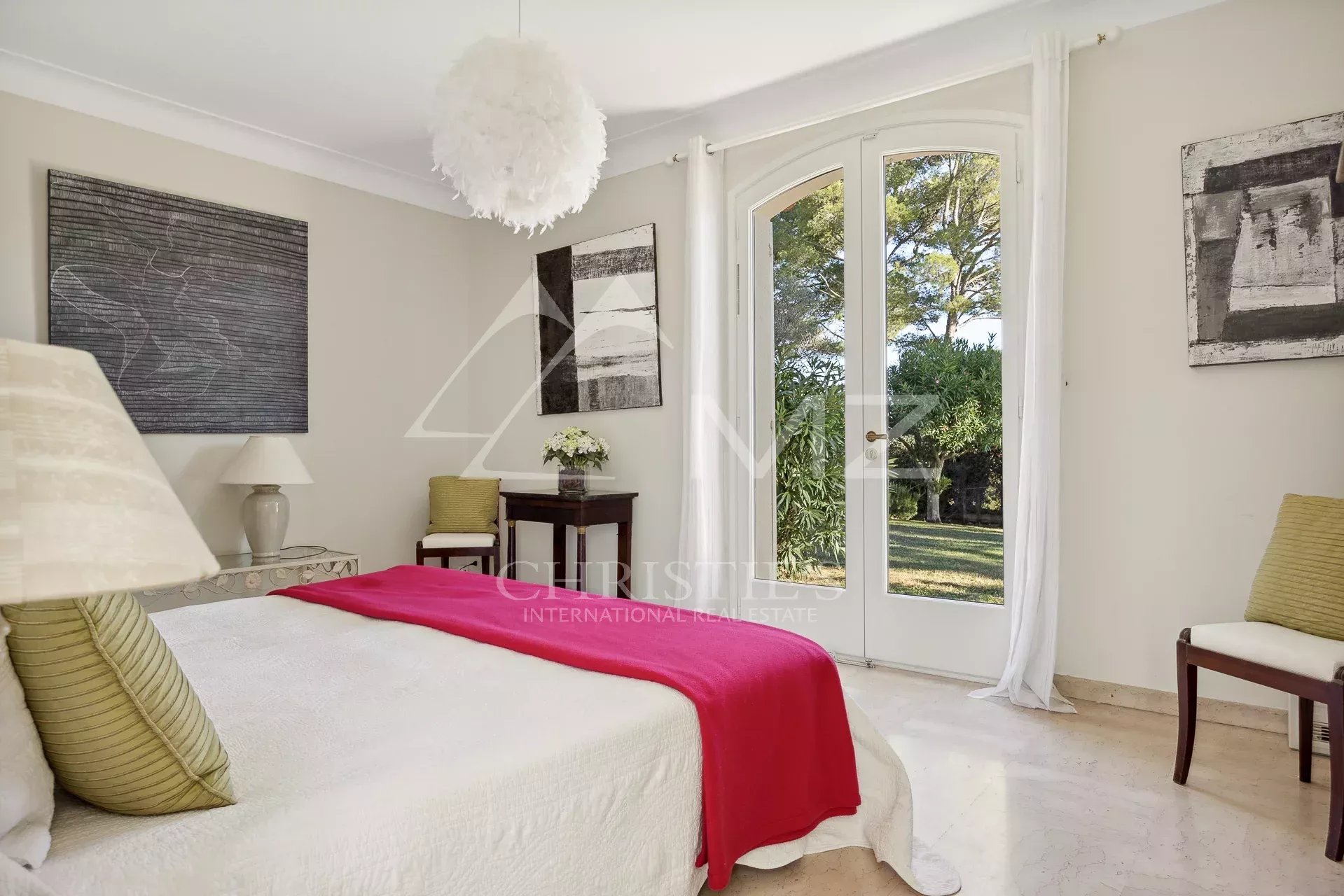 4 Bedroom Villa/Townhouse's Image 7