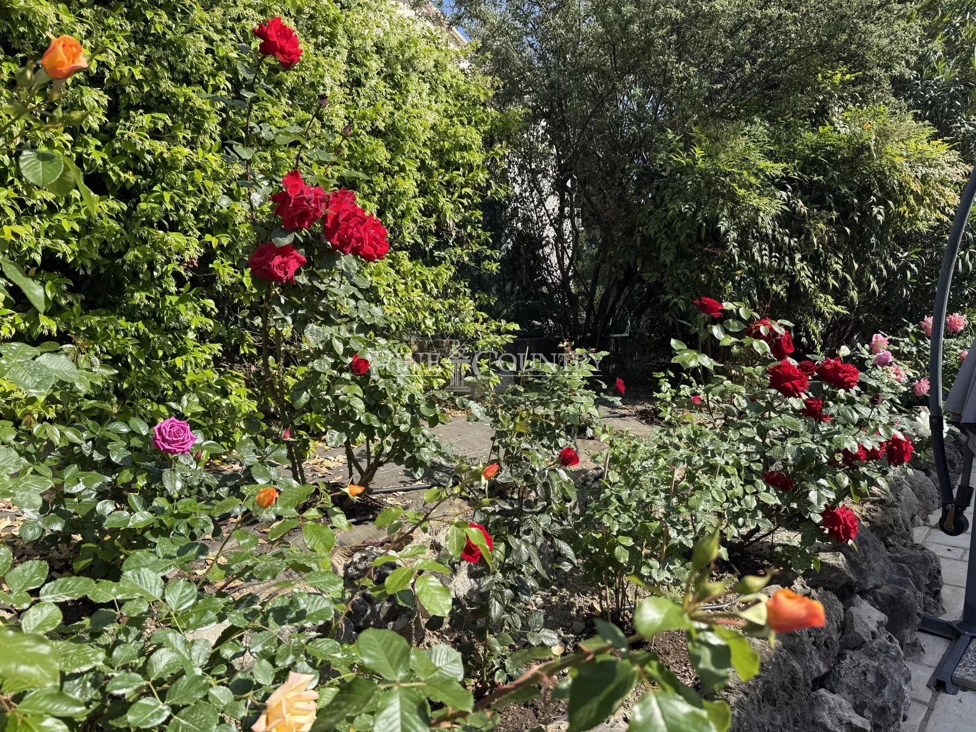 Photo of For Sale Villa in La Roquette-sur-Siagne