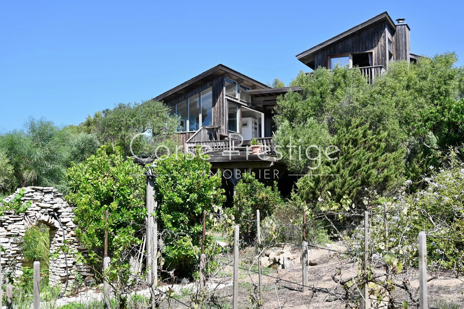 confidential sale - house in red cedar - sperone - bonifacio - south corsica image6